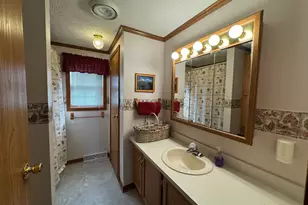 704 Cherokee Trail, Marengo, IL 60152 - Photo 14