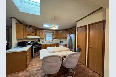 704 Cherokee Trail, Marengo, IL 60152 - Photo 4