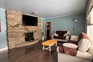 16037 Springfield Ave, Markham, IL 60428 - Photo 2