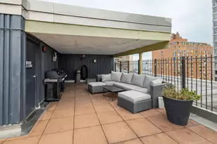 3033 N Sheridan Rd, Chicago, IL 60657 - Photo 18