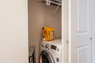 3033 N Sheridan Rd, Chicago, IL 60657 - Photo 16