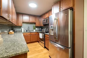 3033 N Sheridan Rd, Chicago, IL 60657 - Photo 8