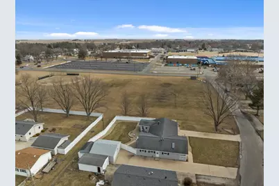 709 E Meade Street, Pontiac, IL 61764 - Photo 34