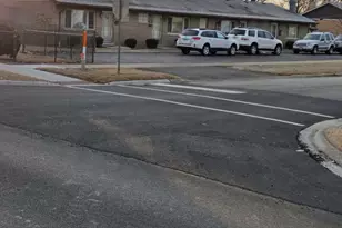 7901 Newland Ave, Burbank, IL 60459 - Photo 1