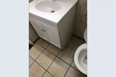 7901 Newland Avenue, Burbank, IL 60459 - Photo 8