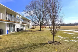 745 W Streamwood Blvd, Streamwood, IL 60107 - Photo 20