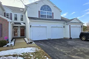 745 W Streamwood Blvd, Streamwood, IL 60107 - Photo 1