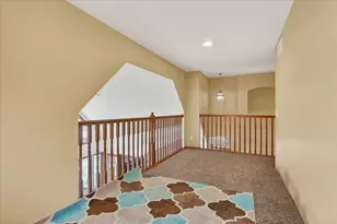 638 W Cedarville Rd, Freeport, IL 61032 - Photo 24