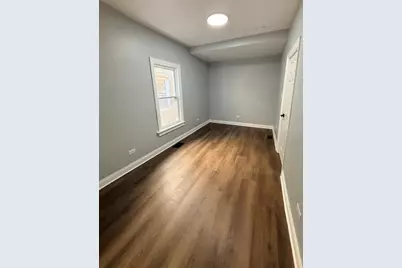 1029 N Keystone Avenue, Chicago, IL 60651 - Photo 8