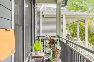 1820 W Farragut Ave, Chicago, IL 60640 - Photo 2