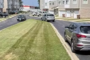 7558 Heritage Ct, Summit, IL 60501 - Photo 2