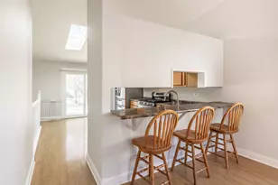 [Address not provided], Elgin, IL 60120 - Photo 6