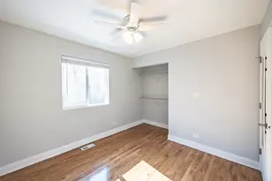 [Address not provided], Elgin, IL 60120 - Photo 14