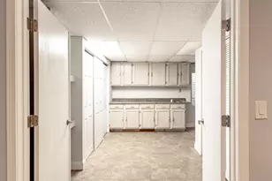 [Address not provided], Elgin, IL 60120 - Photo 20