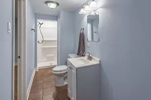 [Address not provided], Elgin, IL 60120 - Photo 18