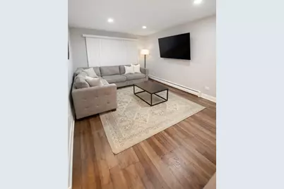 5749 Circle Drive, Oak Lawn, IL 60453 - Photo 2