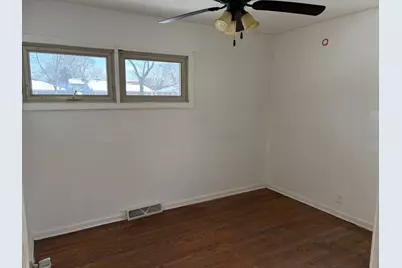 370 Clyde Avenue, Calumet City, IL 60409 - Photo 6