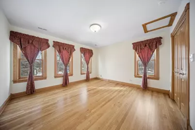 215 E Pine Avenue, Roselle, IL 60172 - Photo 20