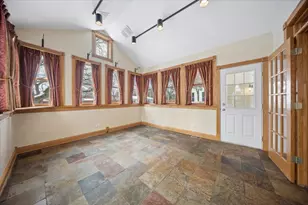 215 E Pine Ave, Roselle, IL 60172 - Photo 12