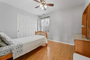 2022 Torino Dr, Elgin, IL 60123 - Photo 32