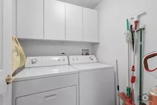 3401 N Carriageway Dr, Arlington Heights, IL 60004 - Photo 16