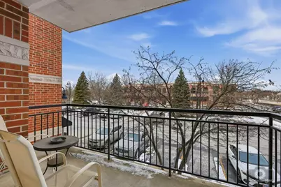 3401 N Carriageway Drive #208, Arlington Heights, IL 60004 - Photo 6