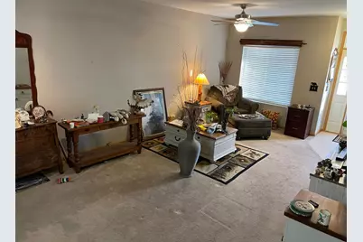 724 County Line Road #724, Aurora, IL 60502 - Photo 4