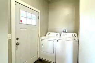 402 Allen St, Joliet, IL 60436 - Photo 2