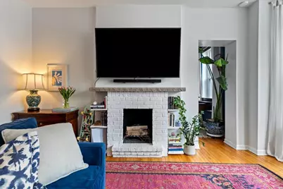 1051 W Barry Avenue #2W, Chicago, IL 60657 - Photo 8