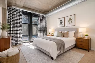 1033 W 14th Pl, Chicago, IL 60608 - Photo 12