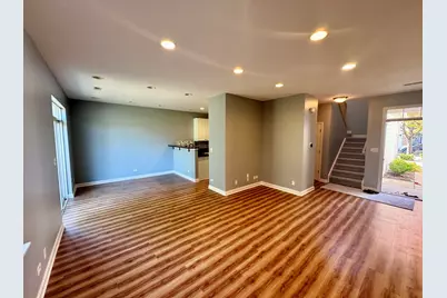 423 Acushnet Street #423, Elgin, IL 60124 - Photo 2