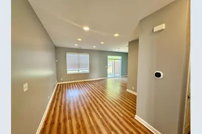 423 Acushnet Street #423, Elgin, IL 60124 - Photo 6