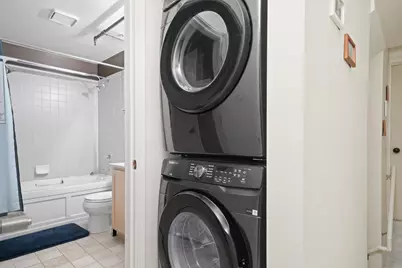 1834 Ridge Avenue #102, Evanston, IL 60201 - Photo 16