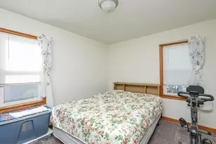 335 E Oak St, Watseka, IL 60970 - Photo 18