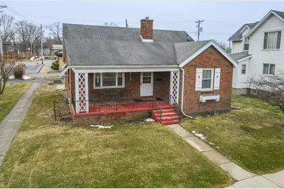 335 E Oak Street, Watseka, IL 60970 - Photo 2