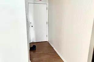 2500 Windsor Mall, Park Ridge, IL 60068 - Photo 4