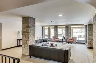 2500 Windsor Mall, Park Ridge, IL 60068 - Photo 2