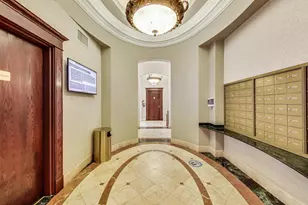 230 W Division St, Chicago, IL 60610 - Photo 26