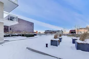 230 W Division St, Chicago, IL 60610 - Photo 24