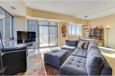 230 W Division Street #1405, Chicago, IL 60610 - Photo 4