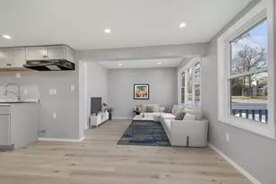 3813 Morgan St, Steger, IL 60475 - Photo 4