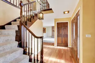 26W548 Prairie Ave, Winfield, IL 60190 - Photo 4