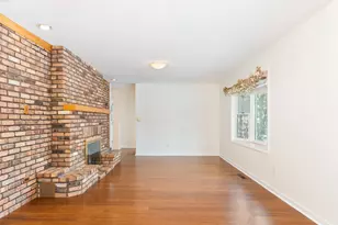 510 S President St, Wheaton, IL 60187 - Photo 4