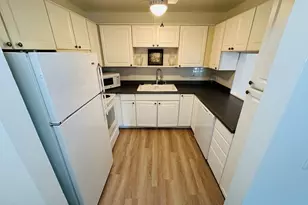 803 Brook Dr, Streamwood, IL 60107 - Photo 6