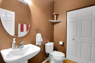 8307 Newbridge Ct, Joliet, IL 60431 - Photo 16