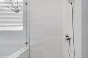 1169 W Madison St, Chicago, IL 60607 - Photo 14