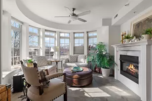 425 Benjamin Dr, Vernon Hills, IL 60061 - Photo 10