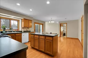 345 N Park Ave, Lombard, IL 60148 - Photo 14