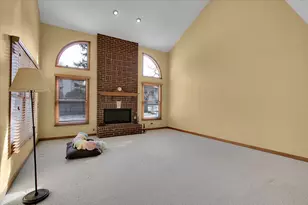 345 N Park Ave, Lombard, IL 60148 - Photo 8