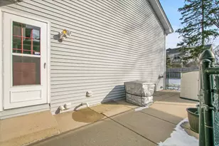 345 N Park Ave, Lombard, IL 60148 - Photo 40